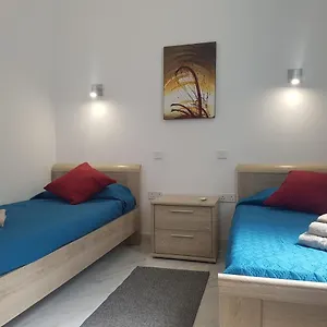 Apartment Ac1- Prime Location 3 Bedroom Apt In St.julian's, Saint Julian's