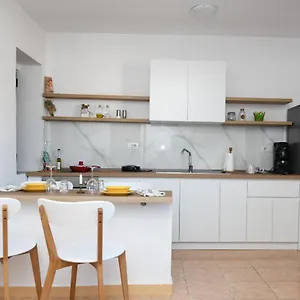 https://rondine-studio-apartment.albaniahotels.org