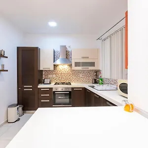 Bluemarine Suite-hosted By Sweetstay San Giuliano